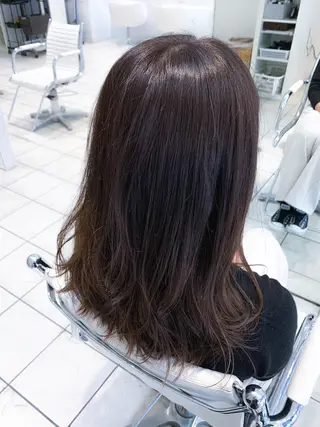 セミロング カラー 地毛風ストレート/ 髪質改善/榎本流行のヘアスタイル