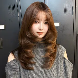 ロング カラー 新宿/レイヤーカット 髪質改善/小顔見せのヘアスタイル