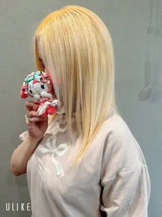 セミロング K Harukaのヘアスタイル