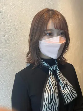 ミディアム 赤み消しカラー/透 明感カラー/有吉優香のヘアスタイル