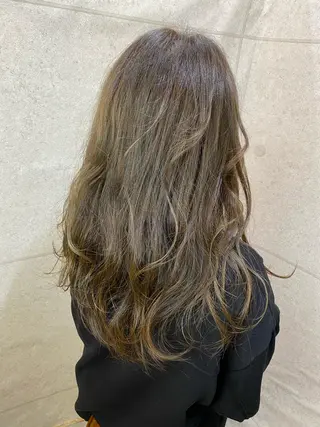 ロング 長濱 俊のヘアスタイル