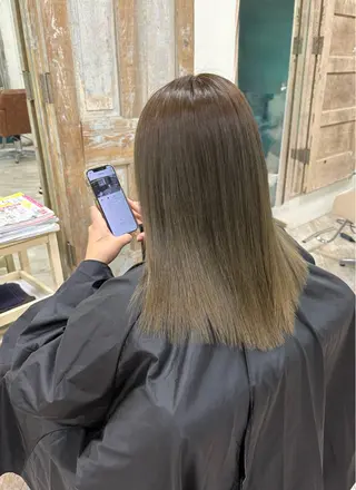 ミディアム カラー 菊地 映香のヘアスタイル