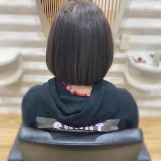 ミディアム カラー KON|ごまかさない 艶。酸熱×精密カットのヘアスタイル