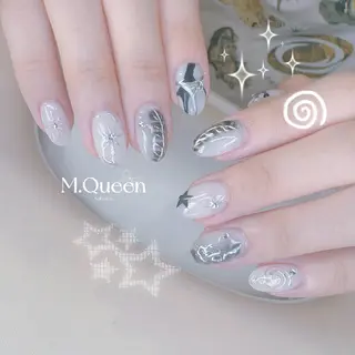 ネイル MQueen ネイルサロンのネイルデザイン