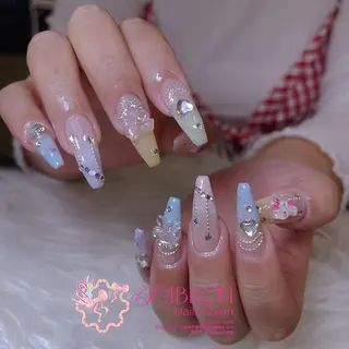 ネイル Luna ri..のネイルデザイン