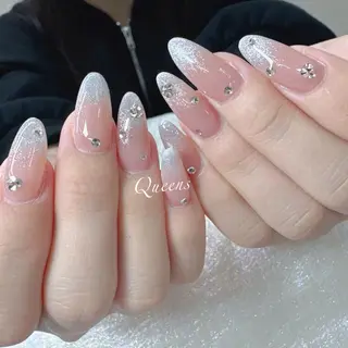 ネイル Queens テイのネイルデザイン