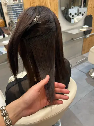ロング 縮毛矯正/暖色カラー ピンクベージュのヘアスタイル