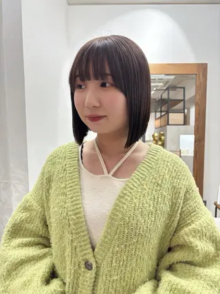 ミディアム サトウ ナナのヘアスタイル
