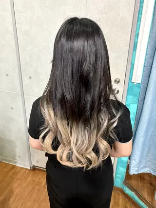 ロング カラー 🎗️かとう しほ🎗️のヘアスタイル