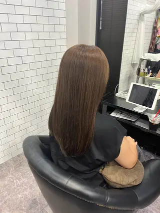 ロング カラー 友滝 真菜美のヘアスタイル