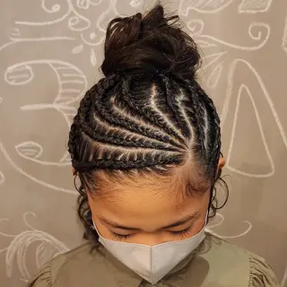 キッズ ヘアアレンジ ESTELA... OHARA のヘアスタイル