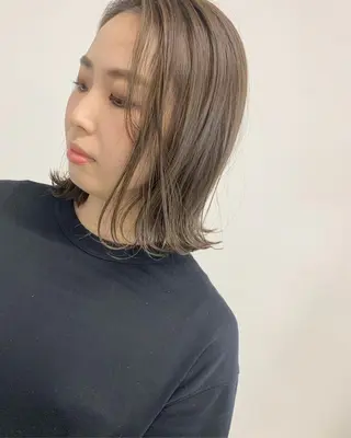 ミディアム カラー 石井 静のヘアスタイル