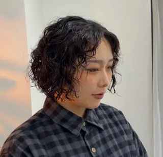 ショート パーマ ナナ/大阪心斎橋/ レイヤーカットのヘアスタイル