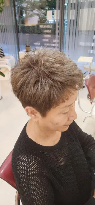 ショート カラー hairmake Juinのヘアスタイル
