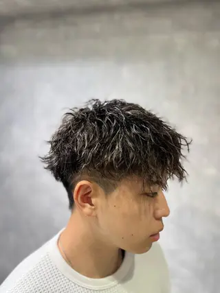 ショート カラー パーマ メンズ 筋肉美容師 TETSUのヘアスタイル
