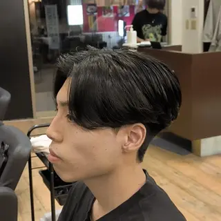 パーマ メンズ 廣多 克哉のヘアスタイル