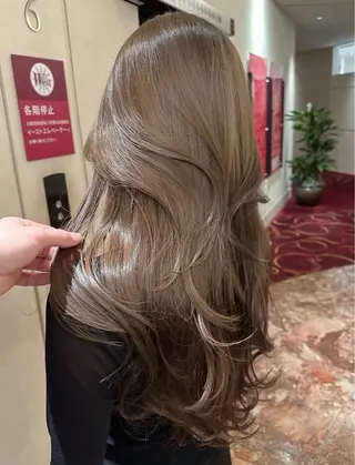 カラー sera 🎀ベージュのヘアスタイル