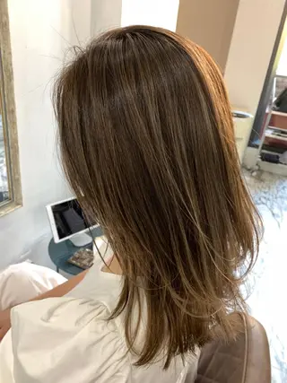 ミディアム カラー エクステ(レミー毛) NINEのヘアスタイル