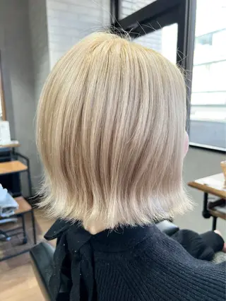 ショート カラー ✨ハイトーン カラー福岡拓也✨のヘアスタイル