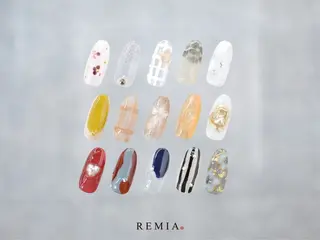ネイル REMIA 🤍 NAKANEのネイルデザイン