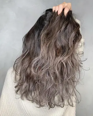 ロング カラー 沖縄東京2拠点美容師 mamicoのヘアスタイル