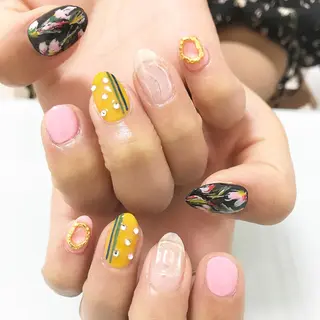 ネイル 板垣 綾乃のネイルデザイン