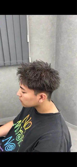 ショート カラー 水野 ハルトのヘアスタイル