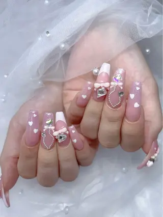 ネイル VIREA Nail Salonのネイルデザイン