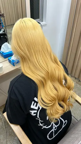ロング カラー 艶髪✖️ハイトーン 🫧YURIA🫧のヘアスタイル
