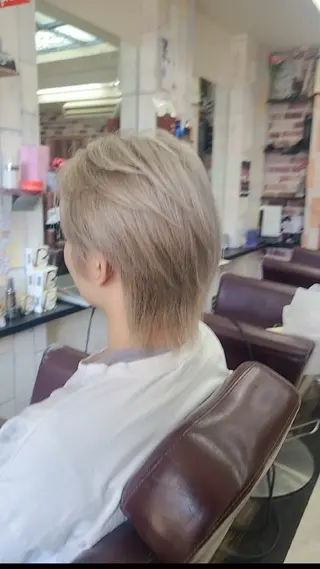 ショート TAKA✂️メンズ ◎艶サラ髪✨のヘアスタイル