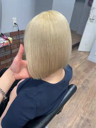 ショート rin 透明感/艶髪のヘアスタイル