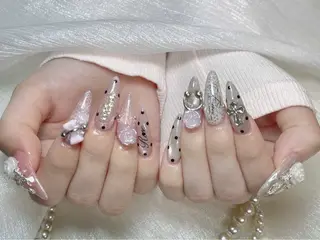 ネイル ROSIE LEEのネイルデザイン