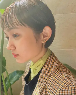 ショート 白髪ぼかしハイライト 脱白髪染めのヘアスタイル