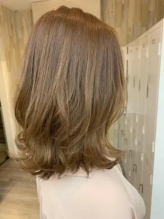 ミディアム カラー 髪を綺麗にする人 似合わせ　DAITOのヘアスタイル