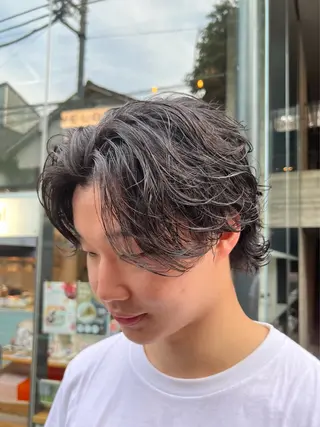 ミディアム パーマ メンズ 🇺🇸サーフカール 🇺🇸ケンシロウのヘアスタイル