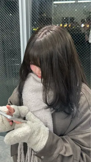 ミディアム カラー ESQUISSE リコのヘアスタイル