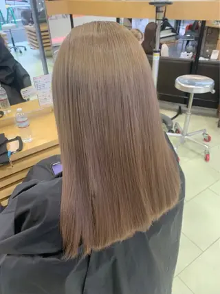 セミロング 貞清 花音のヘアスタイル