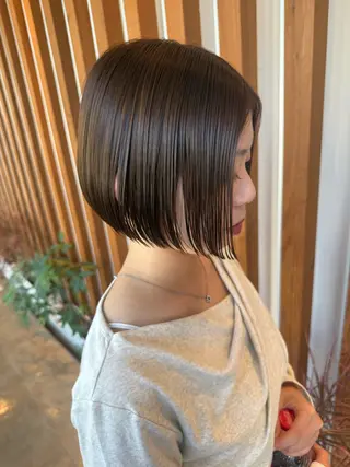 ショート カラー 中農 有梨恵のヘアスタイル