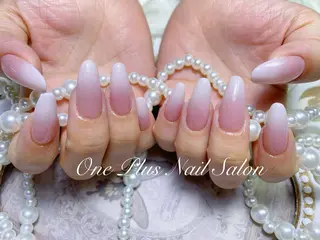 ネイル One Plus Nail Salonのネイルデザイン