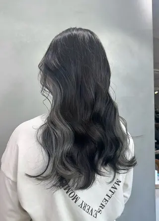 ロング 色落ちまでキレイに! !女性サロンのヘアスタイル