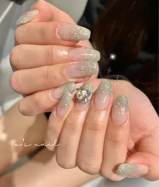 ネイル e’s nail Lumièreのネイルデザイン