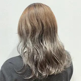 セミロング カラー ☀️海外レイヤー 🇺🇸/ヒナコのヘアスタイル