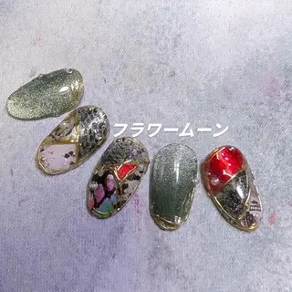 ネイル フラワー ムーンのネイルデザイン