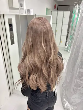 セミロング 🎗副店長/井上 竜 ブリーチ指名No.1のヘアスタイル