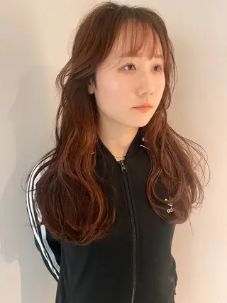 ロング サトウ ナナのヘアスタイル
