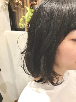 ミディアム CALM HAIRのヘアスタイル