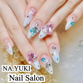 ネイル Hawchumi 💅のネイルデザイン