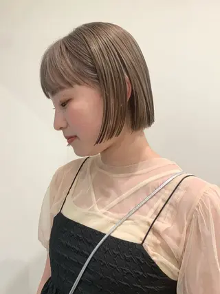 ショート カラー 落合希 Olivebeigeのヘアスタイル