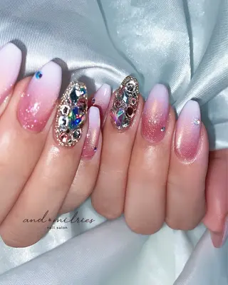 ネイル and* milriesのネイルデザイン