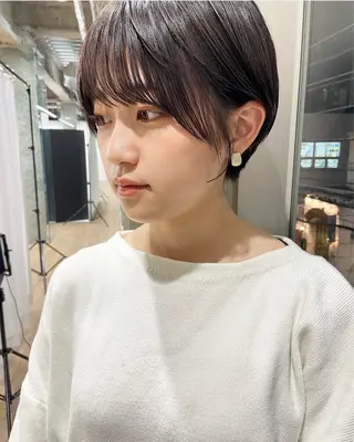 ショート 🩷透明感カラー 🩷レイヤー･ボブのヘアスタイル